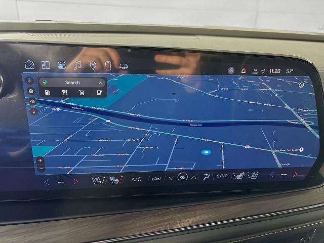 2025 Chevrolet Suburban Vehicle Photo in PUYALLUP, WA 98371-4149