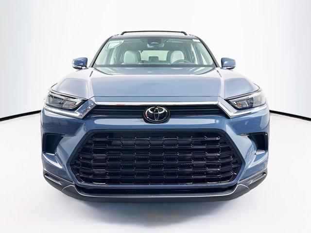 2026 Toyota Grand Highlander Vehicle Photo in Flemington, NJ 08822