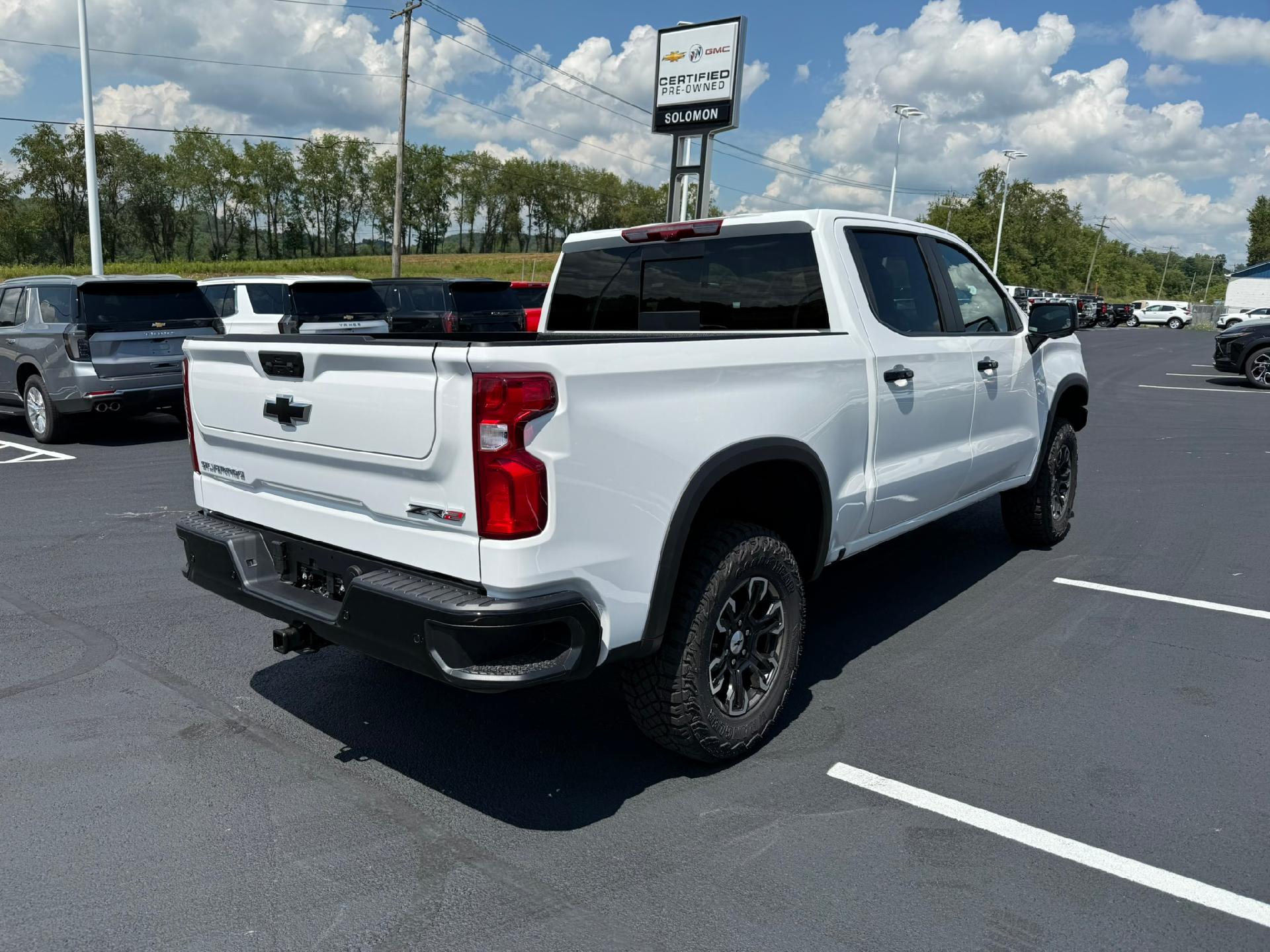 2026 Chevrolet Silverado 1500 ZR2 - 4