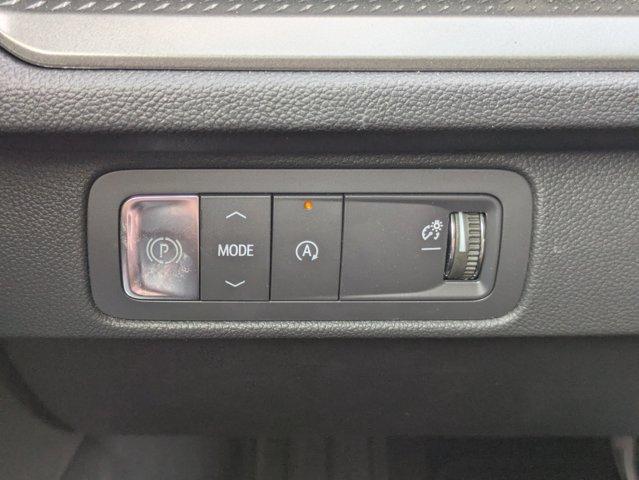 2025 Chevrolet Traverse Vehicle Photo in BRUNSWICK, GA 31525-1881