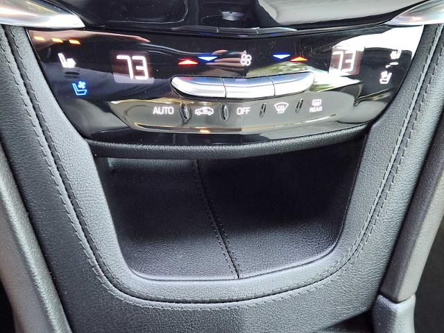 2023 Cadillac XT6 Vehicle Photo in DENTON, TX 76210-9321