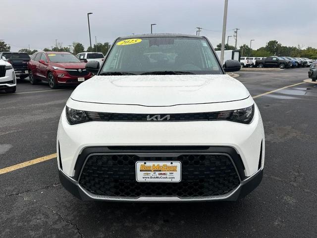 2025 Kia Soul Vehicle Photo in COLUMBIA, MO 65203-3903