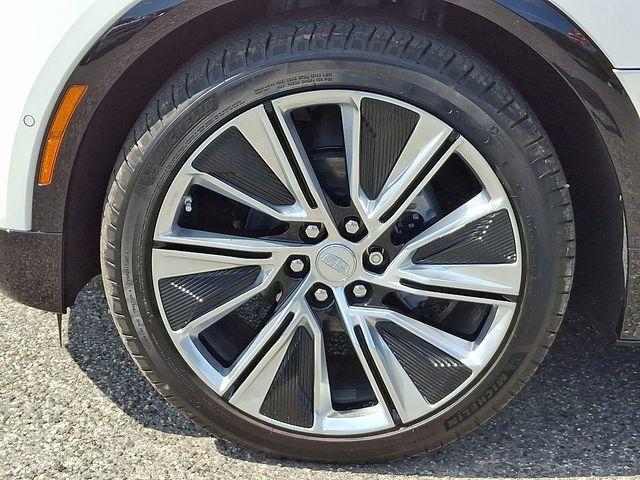 2025 Cadillac LYRIQ Vehicle Photo in DANBURY, CT 06810-5034