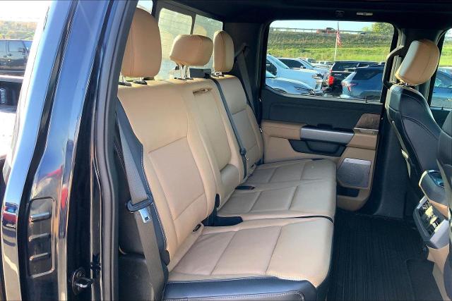 2023 Ford Super Duty F-250 SRW Vehicle Photo in KANSAS CITY, MO 64114-4502