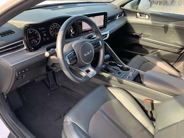 2024 Kia K5 Vehicle Photo in MOON TOWNSHIP, PA 15108-2571