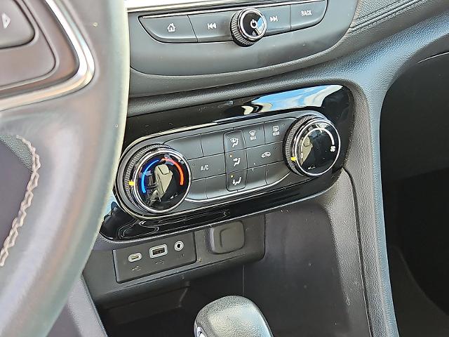 2022 Buick Encore GX Vehicle Photo in TREVOSE, PA 19053-4984