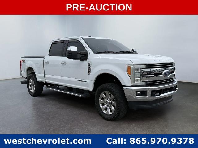 2017 Ford Super Duty F-250 SRW Vehicle Photo in ALCOA, TN 37701-3235