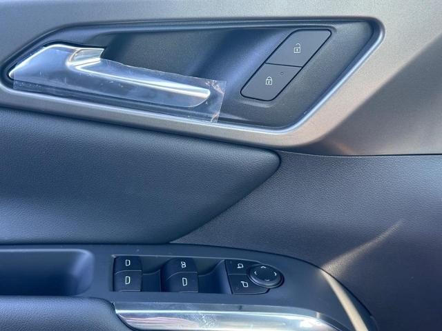 2025 Chevrolet Traverse Vehicle Photo in COLUMBIA, MO 65203-3903