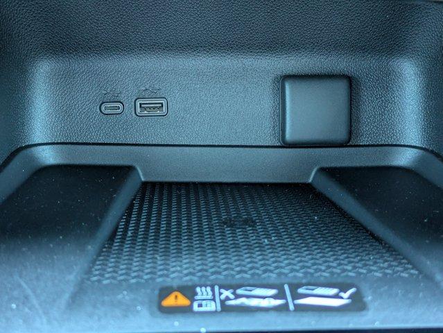 2025 Chevrolet Traverse Vehicle Photo in BRUNSWICK, GA 31525-1881