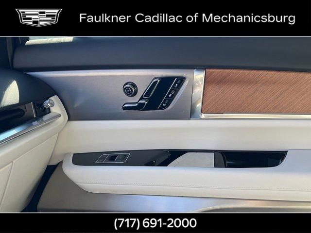 2026 Cadillac VISTIQ Vehicle Photo in MECHANICSBURG, PA 17050-1707