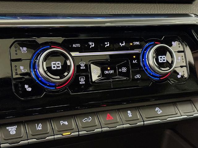 2025 GMC Sierra 3500 HD Vehicle Photo in PUYALLUP, WA 98371-4149