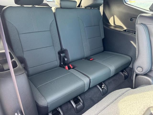 2026 GMC Acadia Vehicle Photo in COLUMBIA, MO 65203-3903