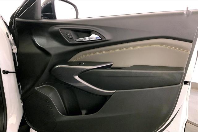 2025 Chevrolet Trax Vehicle Photo in Lees Summit, MO 64086