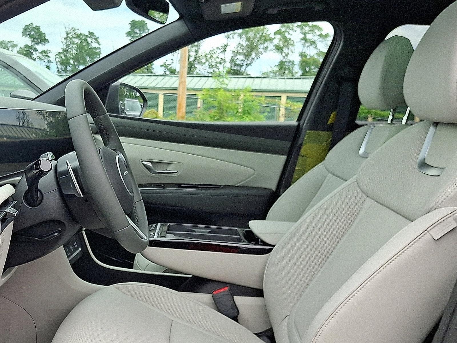 2025 Hyundai TUCSON Hybrid Vehicle Photo in Harrisburg, PA 17111