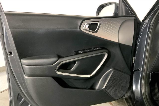 2024 Kia Soul Vehicle Photo in Lees Summit, MO 64086