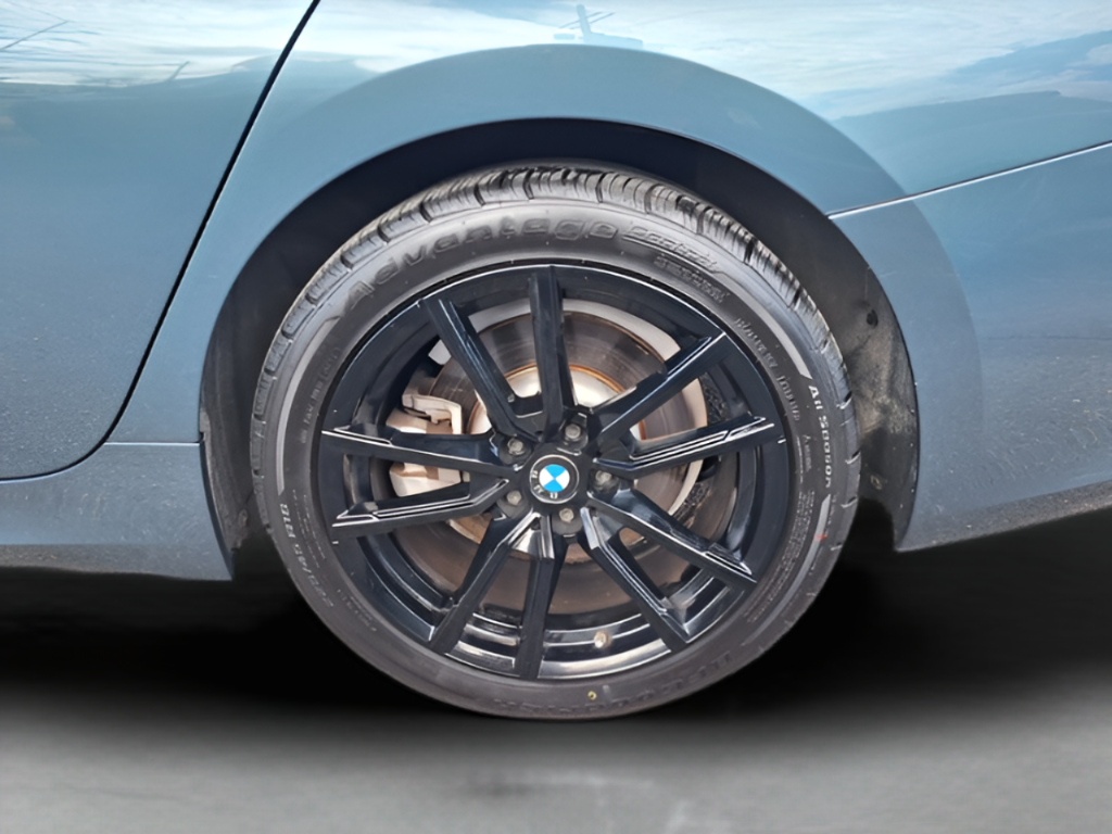 2020 BMW 3 Series photo 25 of 33