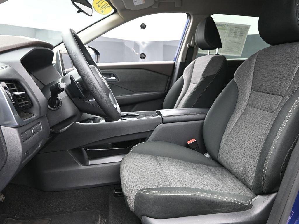 2021 Nissan Rogue Vehicle Photo in Cedar Rapids, IA 52402