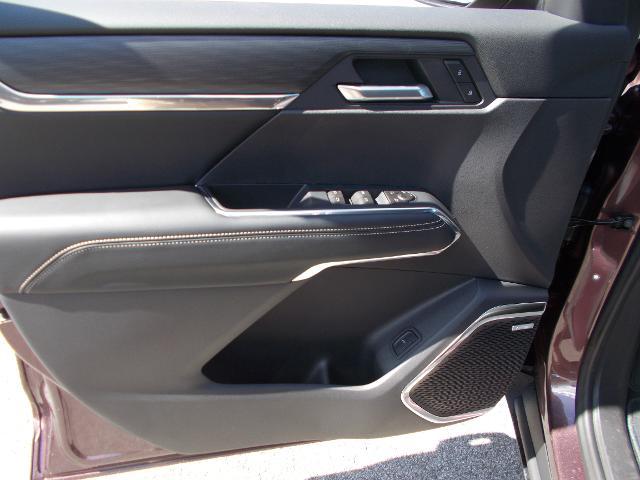 2026 GMC Acadia Vehicle Photo in LOWELL, MA 01852-4336