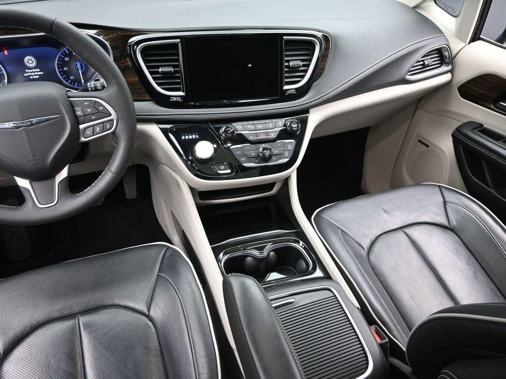 2022 Chrysler Pacifica Vehicle Photo in Cedar Rapids, IA 52402