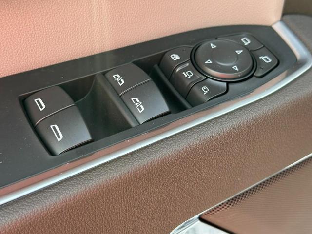 2025 GMC Sierra 3500 HD Vehicle Photo in COLUMBIA, MO 65203-3903