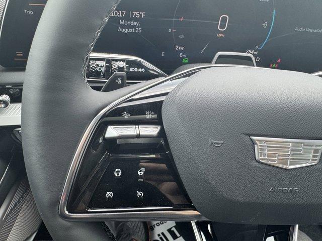 2025 Cadillac OPTIQ Vehicle Photo in LEOMINSTER, MA 01453-2952
