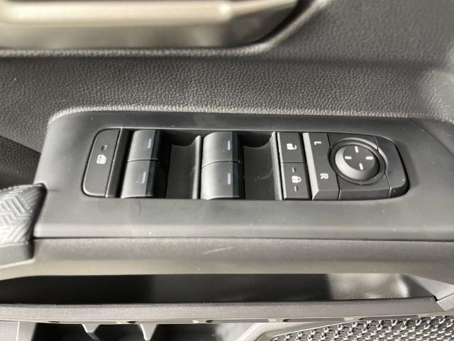 2025 Toyota Tacoma 4WD Vehicle Photo in GILBERT, AZ 85297-0402