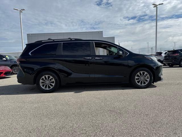 2023 Toyota Sienna Vehicle Photo in Jonesboro, AR 72404