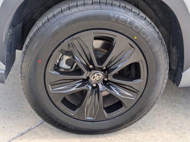 2023 Toyota Highlander Vehicle Photo in San Antonio, TX 78209