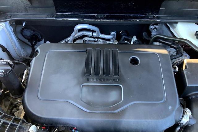 2023 GMC Acadia Vehicle Photo in TOPEKA, KS 66609-0000