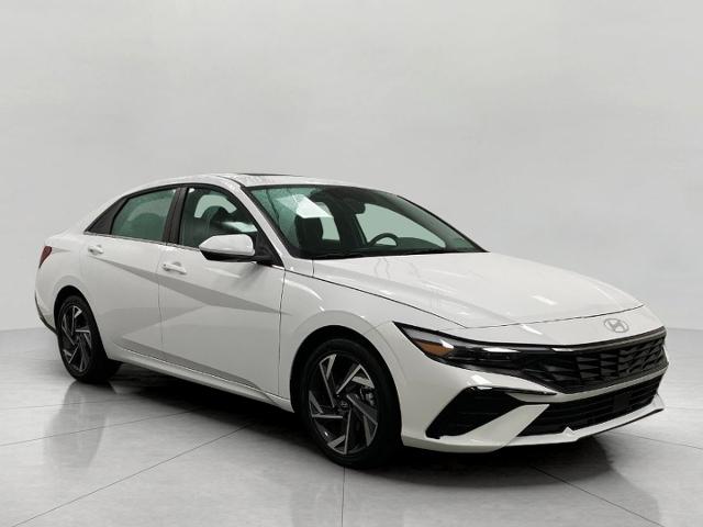 2025 Hyundai ELANTRA Vehicle Photo in Neenah, WI 54956