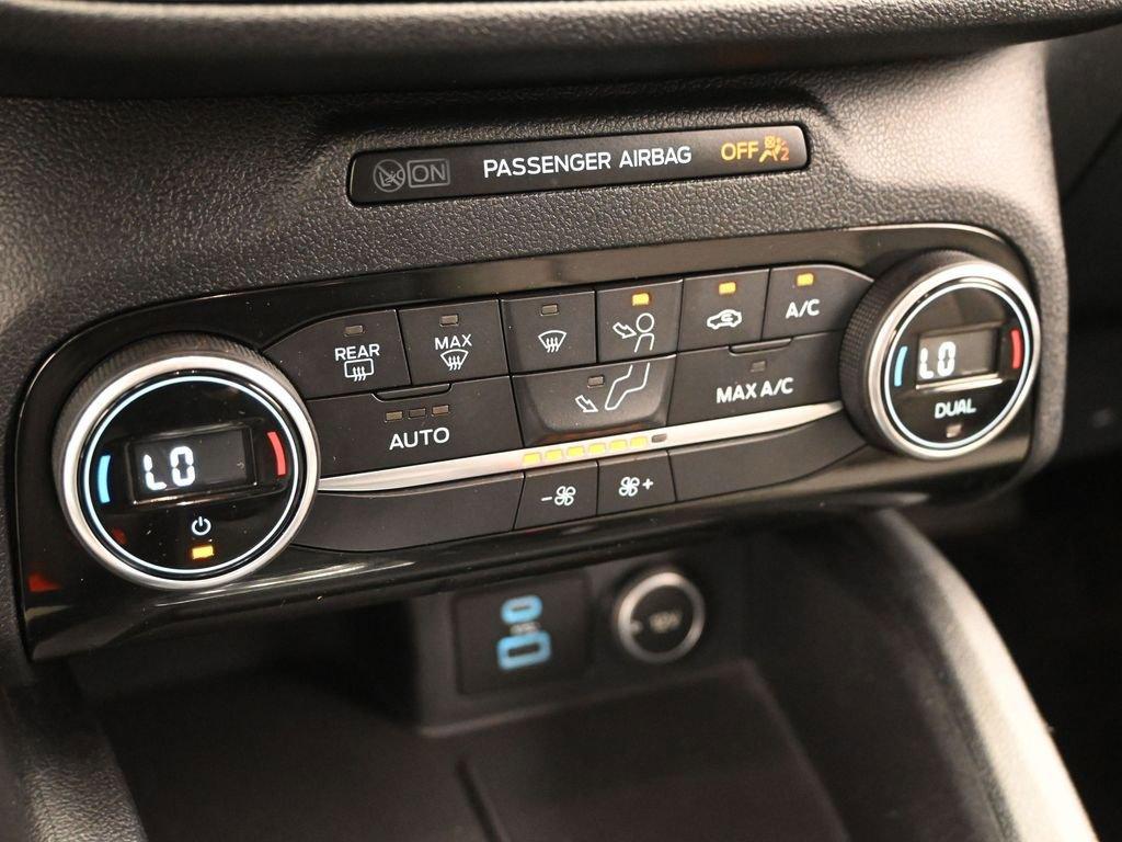 2021 Ford Escape Vehicle Photo in Marion, IA 52302
