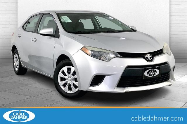 2016 Toyota Corolla Vehicle Photo in Lees Summit, MO 64086