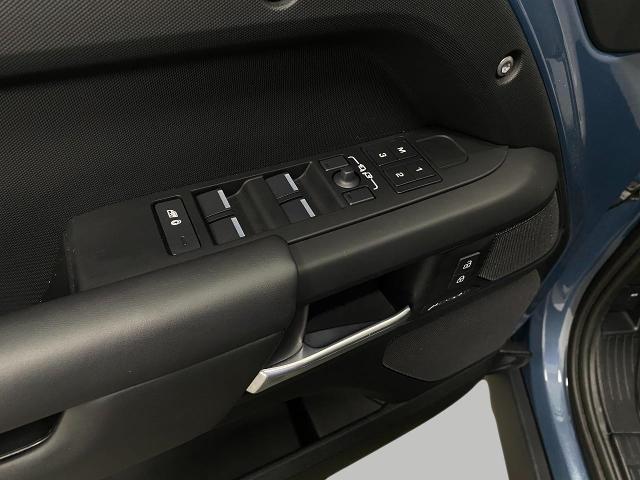 2025 Defender Vehicle Photo in Appleton, WI 54913