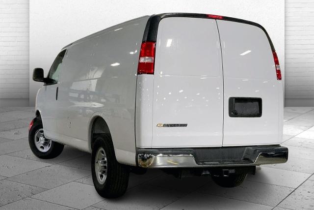2025 Chevrolet Express Cargo Van Vehicle Photo in KANSAS CITY, MO 64114-4502