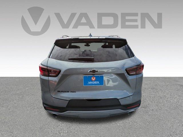 2025 Chevrolet Blazer Vehicle Photo in BRUNSWICK, GA 31525-1881