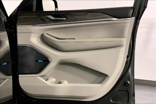 2022 Jeep Grand Cherokee Vehicle Photo in Kansas City, MO 64114