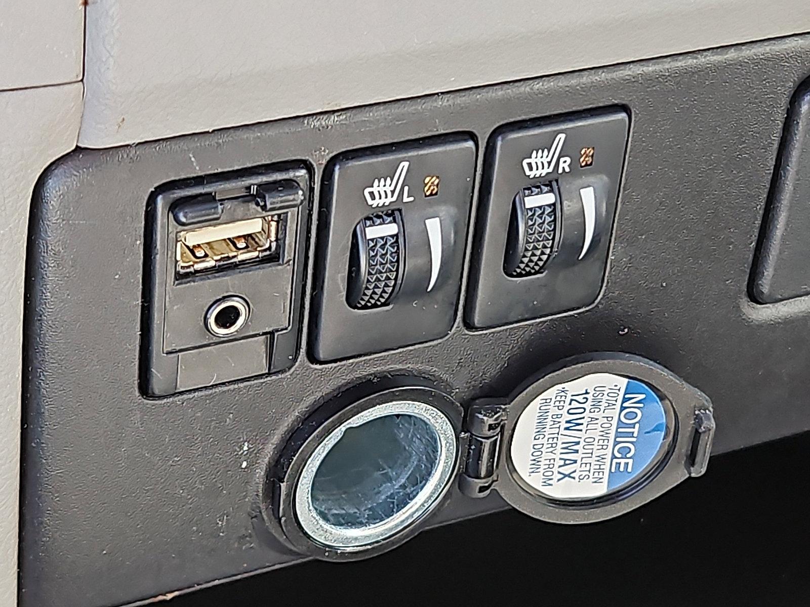 2015 Toyota Sienna Vehicle Photo in Trevose, PA 19053