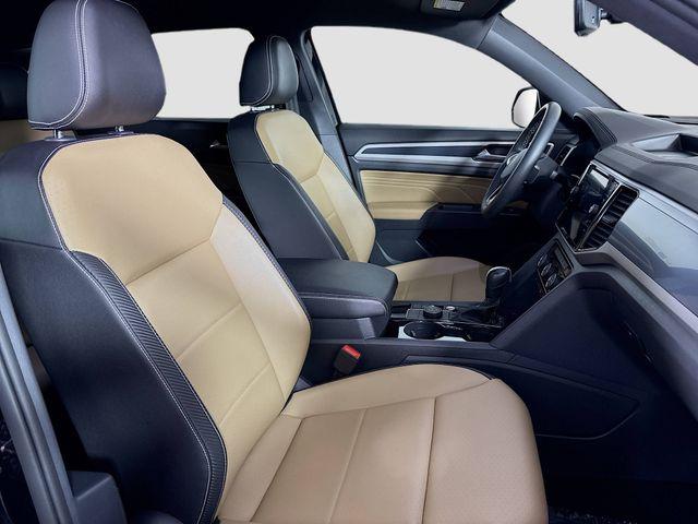 2023 Volkswagen Atlas Cross Sport Vehicle Photo in Puyallup, WA 98371