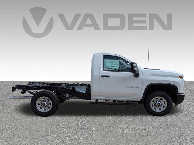 2025 Chevrolet Silverado 3500 HD Vehicle Photo in BRUNSWICK, GA 31525-1881