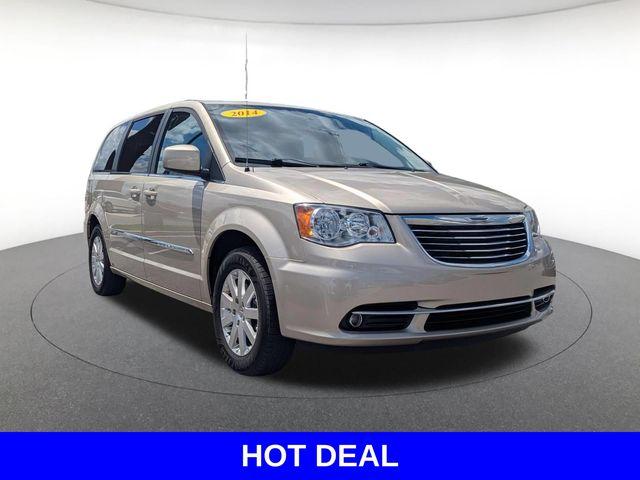 2014 Chrysler Town & Country Vehicle Photo in Merrillville, IN 46410
