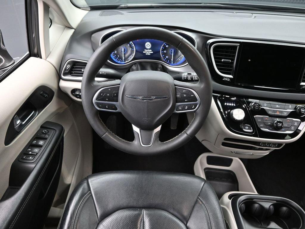 2022 Chrysler Pacifica Vehicle Photo in Cedar Rapids, IA 52402