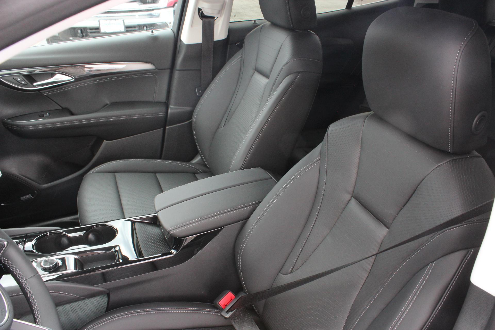 2025 Buick Envision Vehicle Photo in AURORA, CO 80012-4011