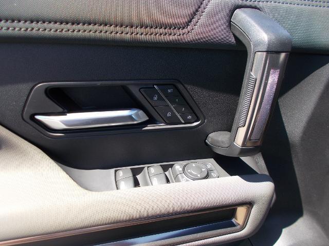 2025 GMC HUMMER EV Pickup Vehicle Photo in LOWELL, MA 01852-4336