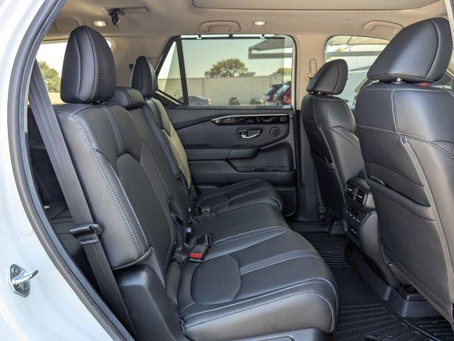 2024 Honda Pilot Vehicle Photo in San Antonio, TX 78230