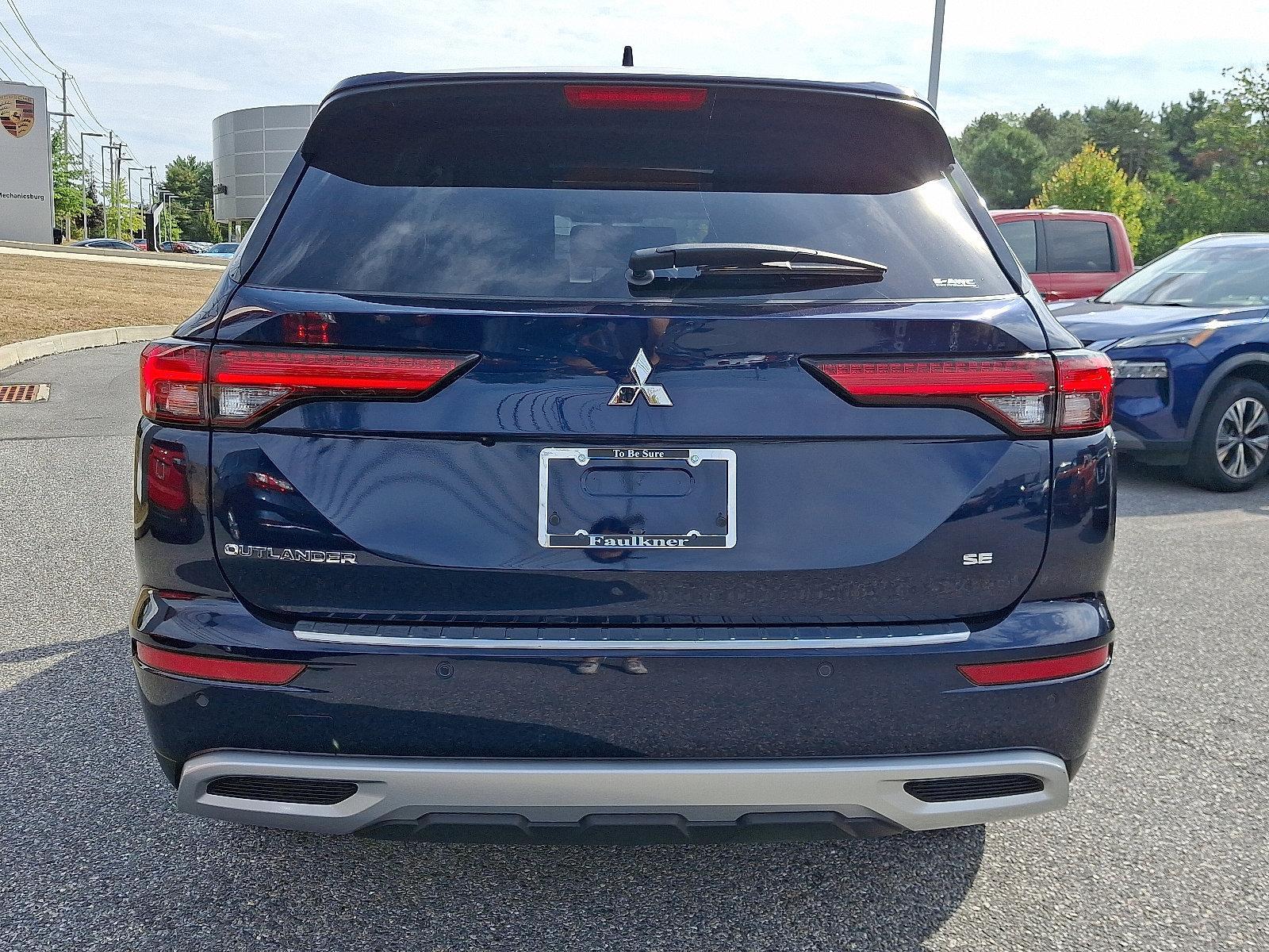 2022 Mitsubishi Outlander Vehicle Photo in Mechanicsburg, PA 17050-2306