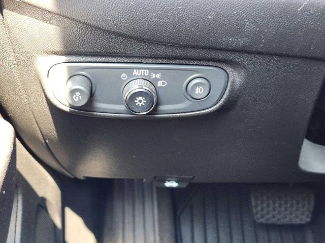 2020 Chevrolet Equinox Vehicle Photo in DENTON, TX 76210-9321