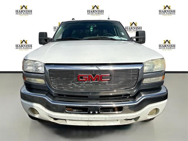 2005 GMC Sierra 2500 HD Vehicle Photo in EVERETT, WA 98203-5662
