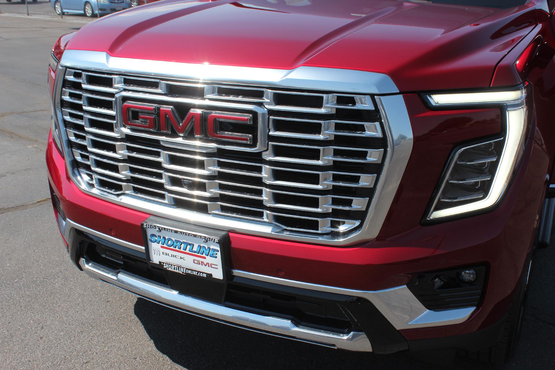2025 GMC Yukon XL Vehicle Photo in AURORA, CO 80012-4011
