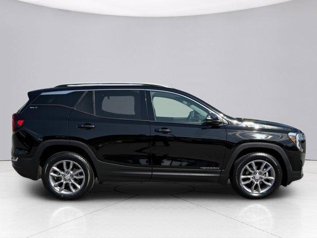 2022 GMC Terrain Vehicle Photo in LEOMINSTER, MA 01453-2952