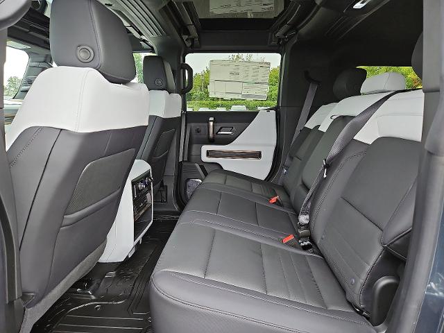 2025 GMC HUMMER EV SUV Vehicle Photo in TREVOSE, PA 19053-4984